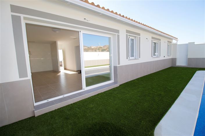 Image No.17-3 Bed Villa for sale