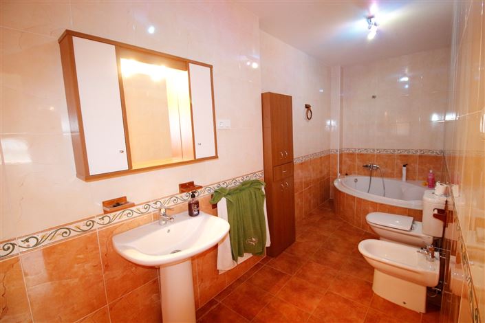 Image No.21-4 Bed Villa for sale