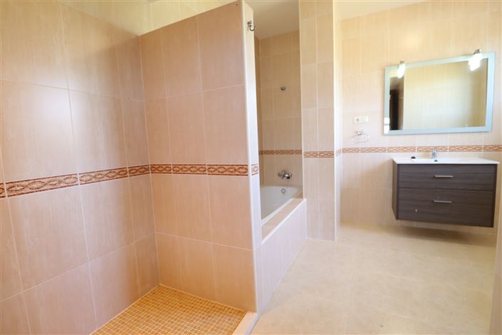 Image No.32-4 Bed Villa for sale