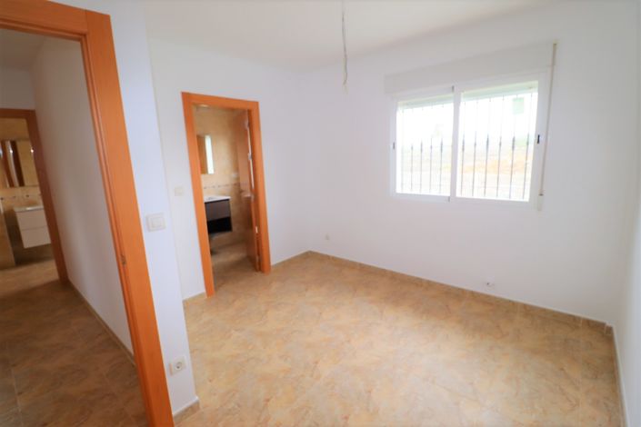 Image No.24-5 Bed Villa for sale