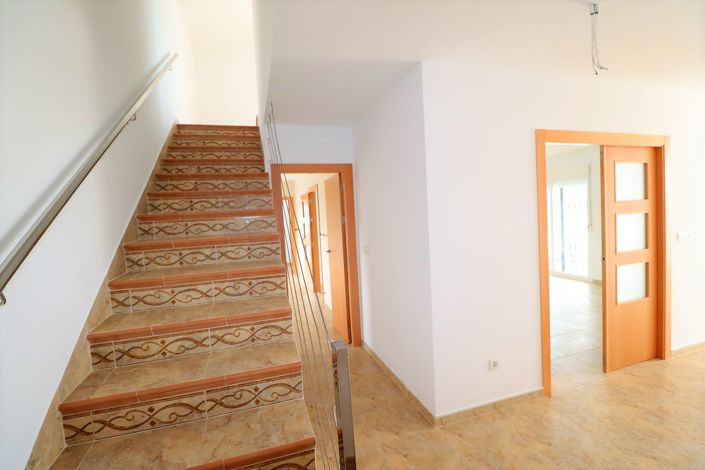 Image No.29-5 Bed Villa for sale