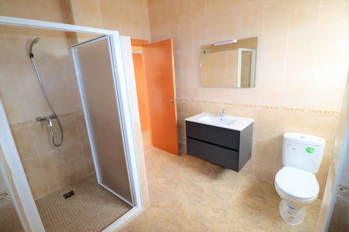 Image No.37-5 Bed Villa for sale