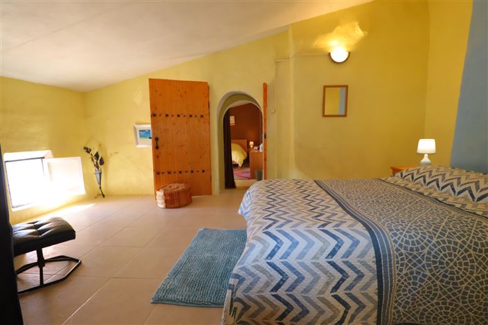 Image No.42-3 Bed Village House for sale