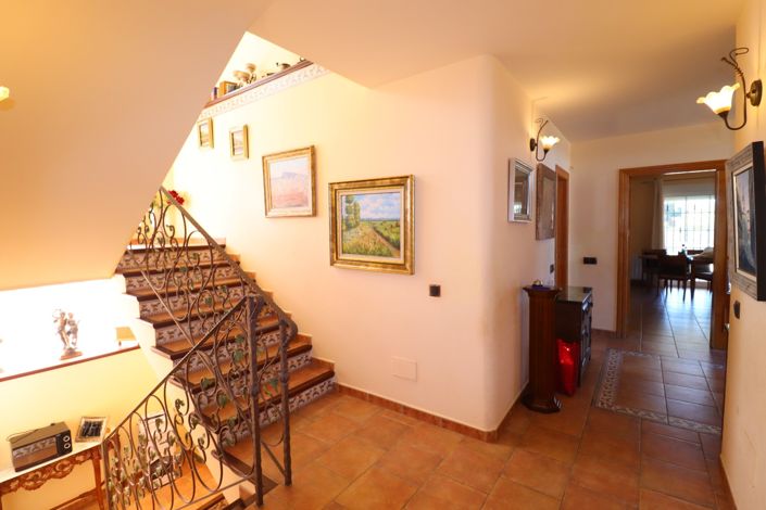 Image No.14-5 Bed Villa for sale