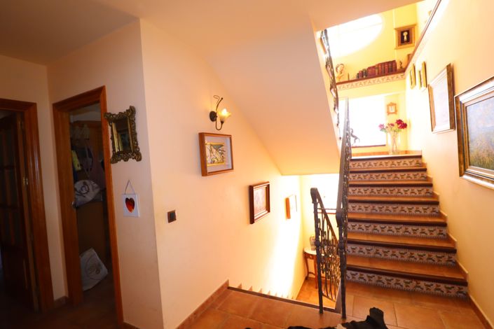 Image No.19-5 Bed Villa for sale