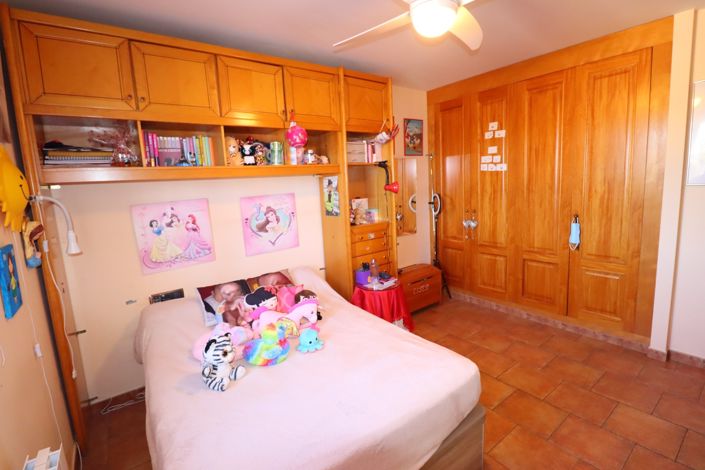 Image No.25-5 Bed Villa for sale