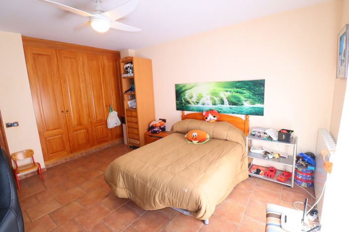 Image No.26-5 Bed Villa for sale