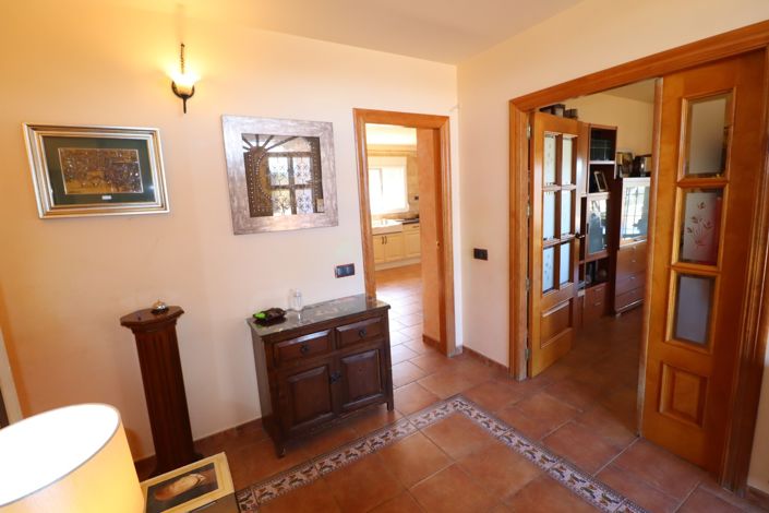 Image No.6-5 Bed Villa for sale