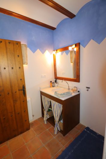 Image No.33-2 Bed Cortijo for sale