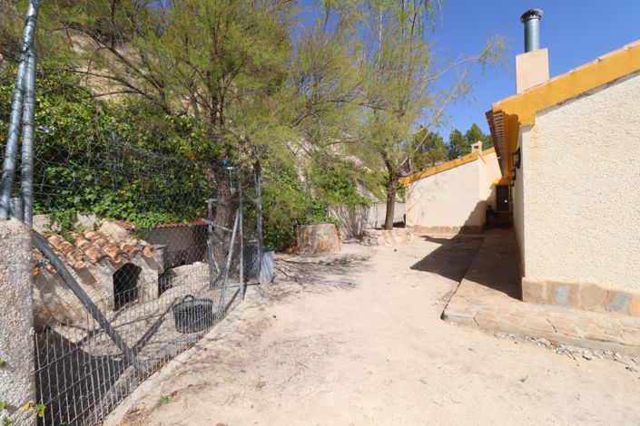 Image No.43-2 Bed Cortijo for sale