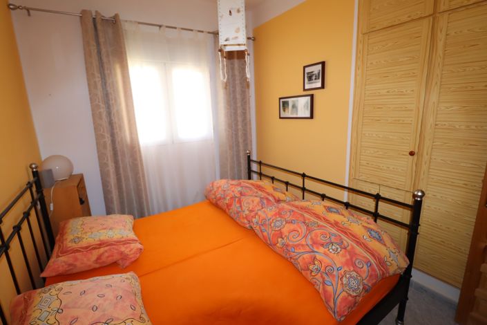 Image No.27-3 Bed Country House for sale