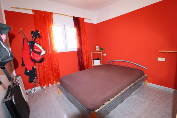 Image No.32-3 Bed Country House for sale