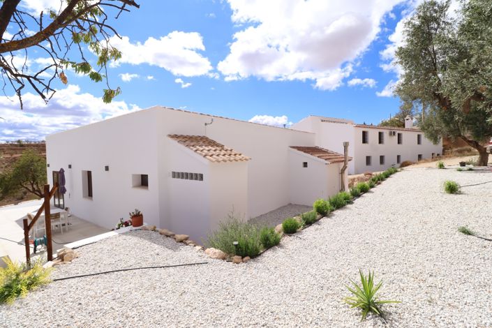 Image No.2-6 Bed Cortijo for sale