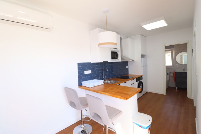 Image No.12-1 Bed Property for sale