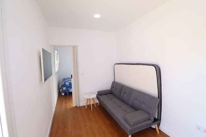 Image No.18-1 Bed Property for sale