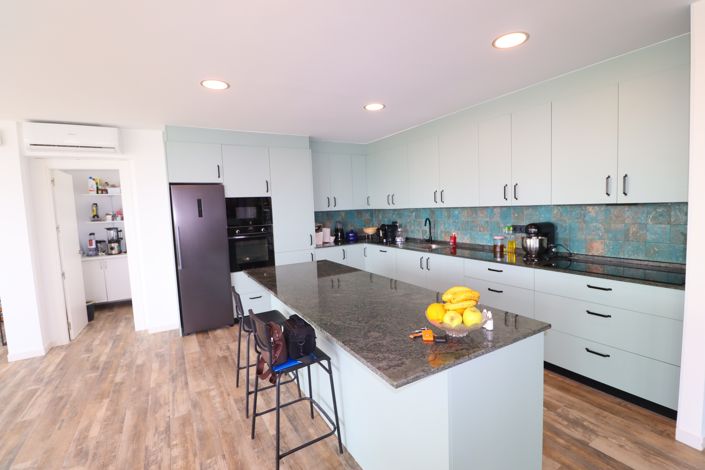 Image No.13-7 Bed Villa for sale