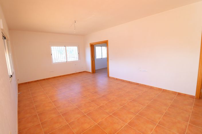 Image No.12-3 Bed Villa for sale