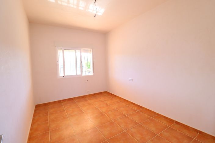 Image No.27-3 Bed Villa for sale