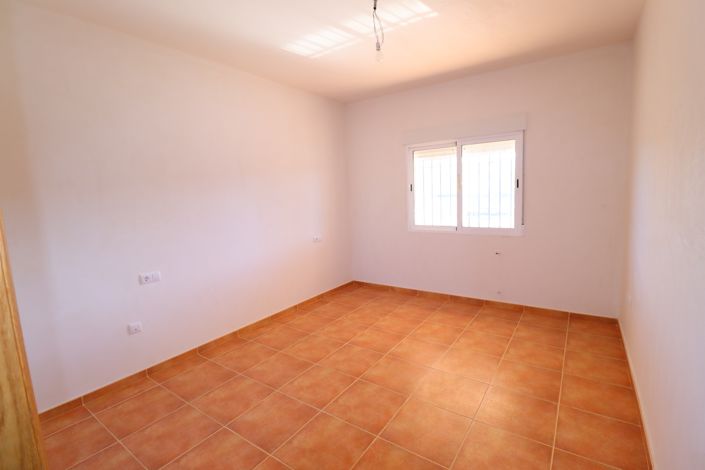 Image No.29-3 Bed Villa for sale