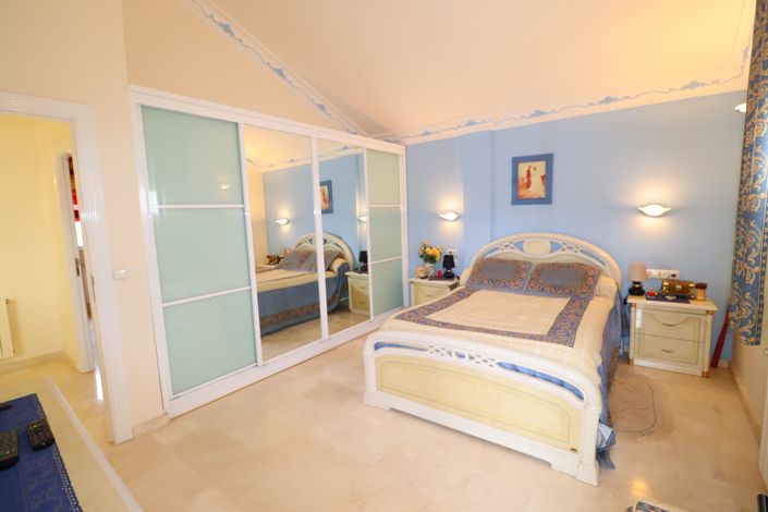 Image No.33-6 Bed Villa for sale