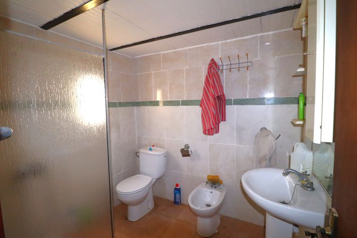 Image No.27-3 Bed Country House for sale