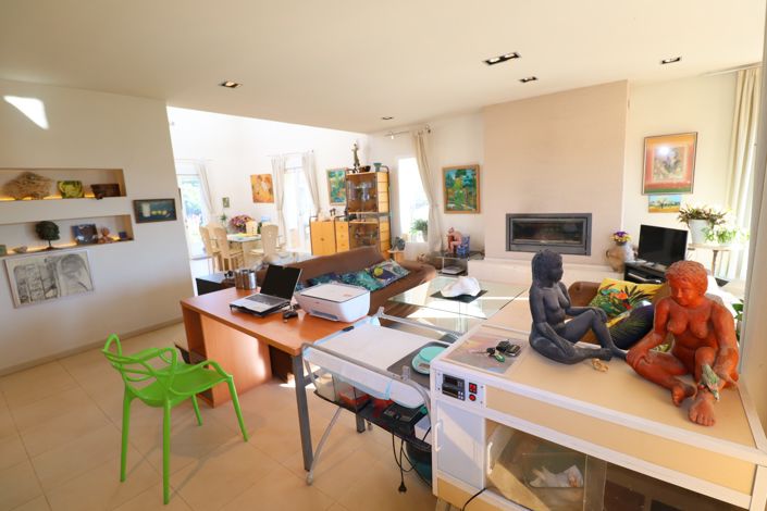 Image No.11-3 Bed Villa for sale