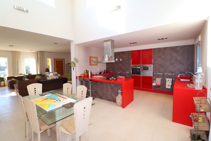 Image No.17-3 Bed Villa for sale