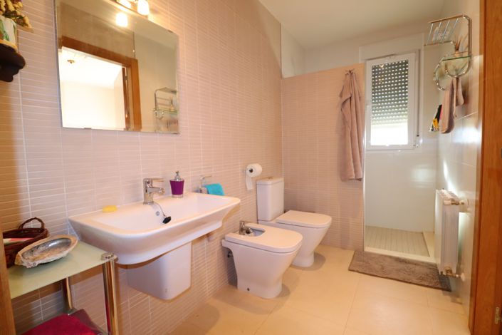 Image No.25-3 Bed Villa for sale