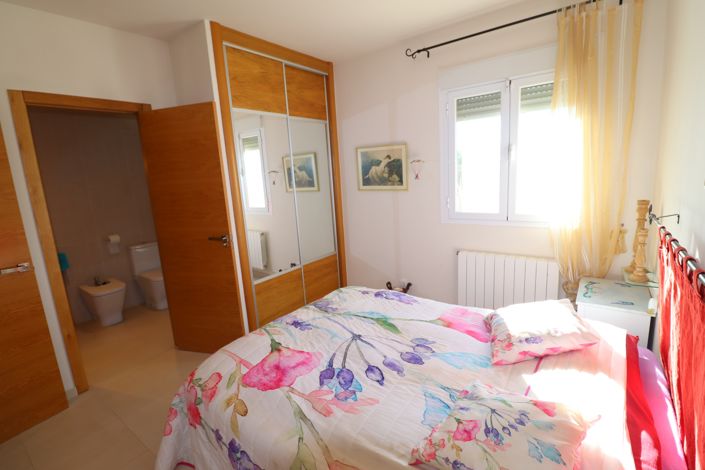 Image No.29-3 Bed Villa for sale