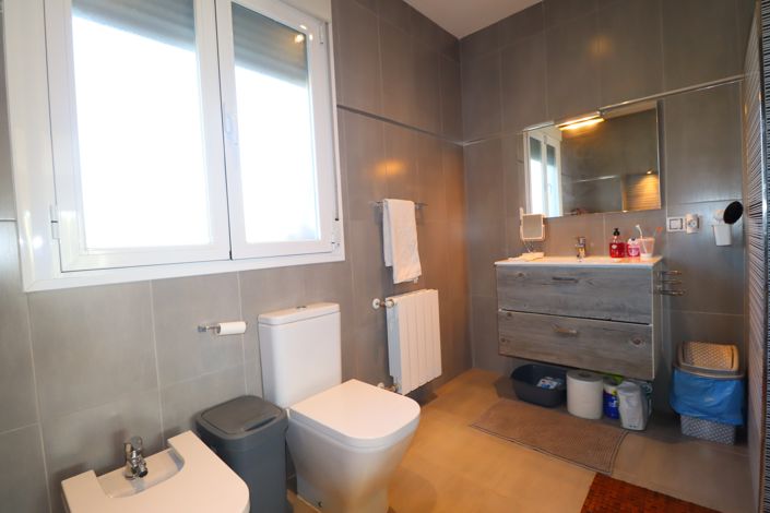 Image No.41-3 Bed Villa for sale