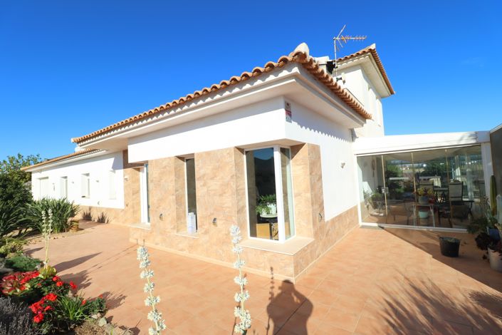 Image No.8-3 Bed Villa for sale