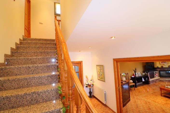 Image No.31-5 Bed Villa for sale