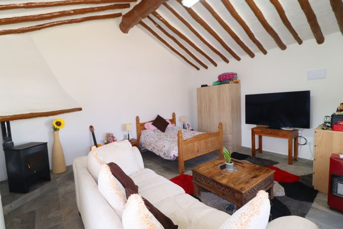 Image No.8-7 Bed Cortijo for sale