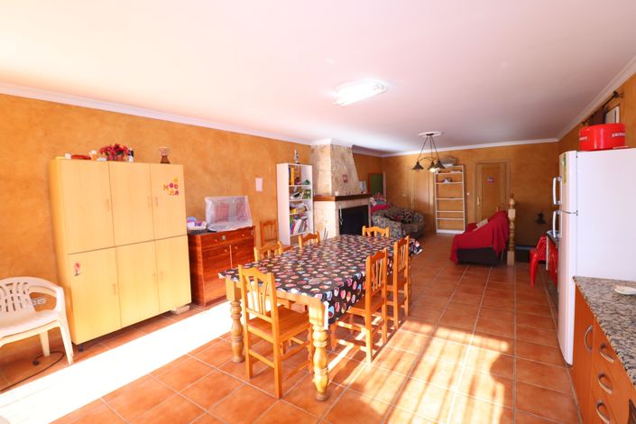 Image No.12-4 Bed Villa for sale