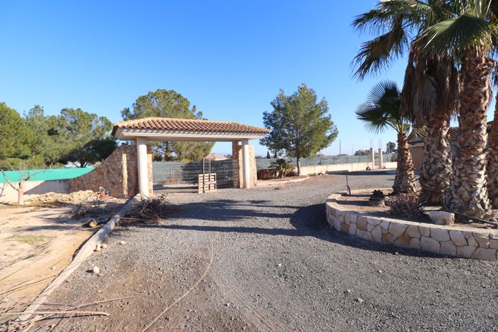 Image No.4-4 Bed Villa for sale