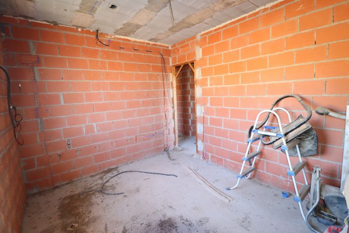 Image No.28-4 Bed Villa for sale