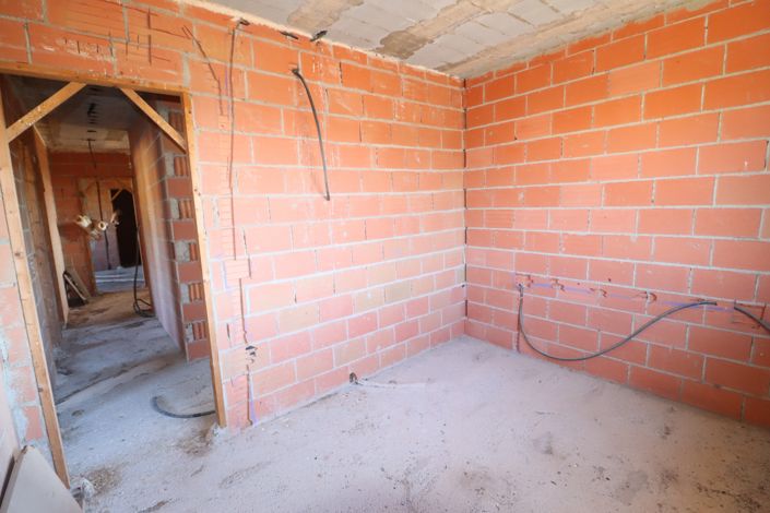 Image No.29-4 Bed Villa for sale