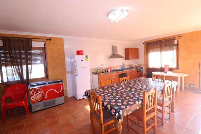 Image No.10-4 Bed Villa for sale