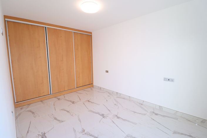 Image No.44-3 Bed Villa for sale