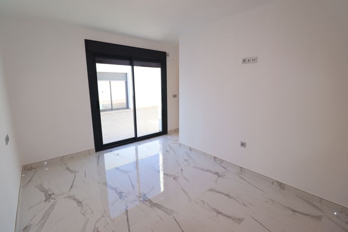 Image No.45-3 Bed Villa for sale