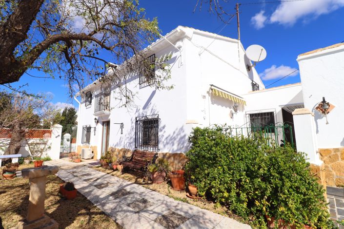Image No.1-4 Bed Cortijo for sale