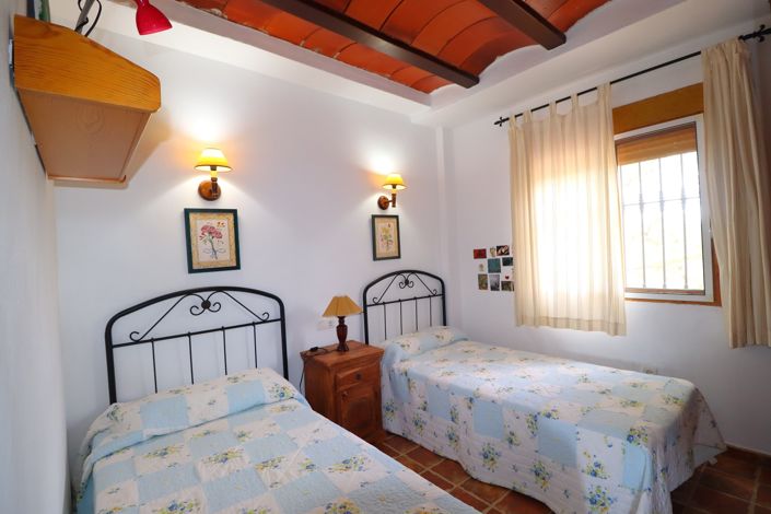 Image No.17-4 Bed Villa for sale