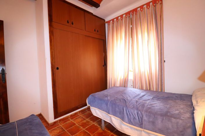 Image No.37-4 Bed Villa for sale