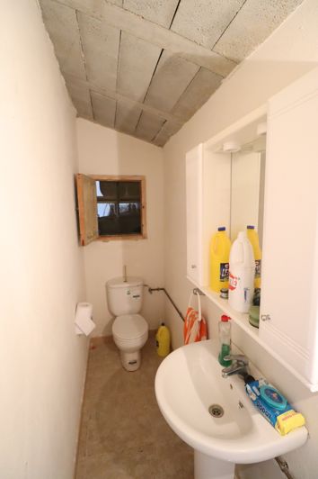 Image No.10-2 Bed Country House for sale