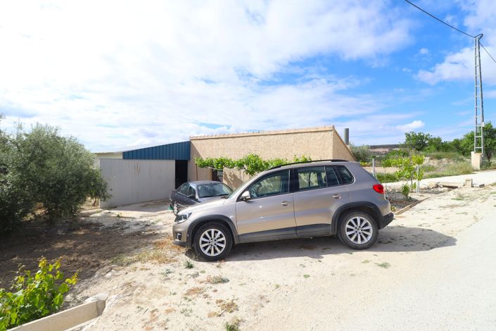 Image No.2-2 Bed Country House for sale