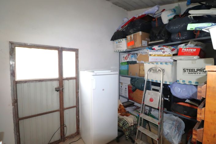 Image No.8-2 Bed Country House for sale