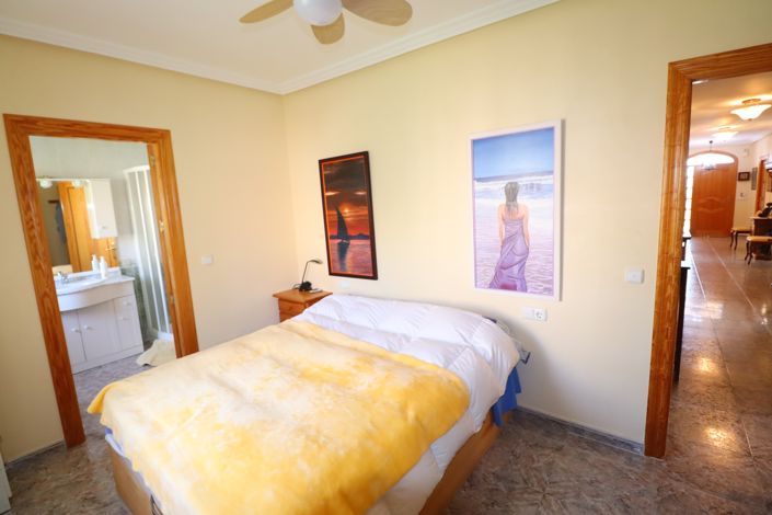 Image No.19-5 Bed Villa for sale