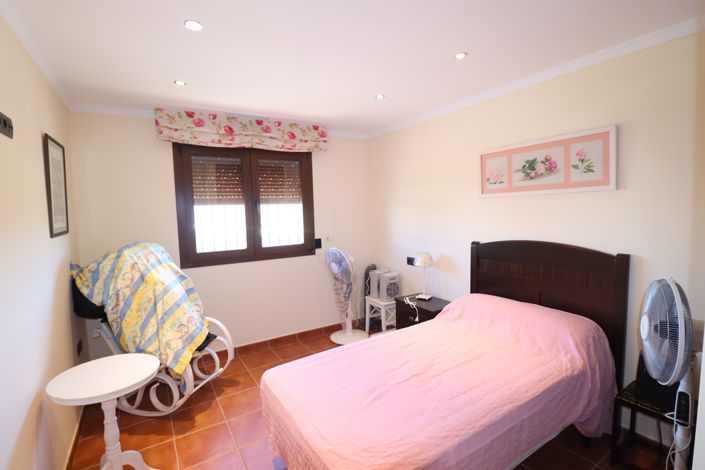 Image No.25-4 Bed Villa for sale