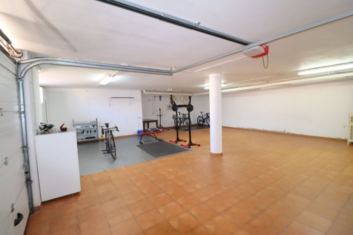 Image No.44-4 Bed Villa for sale