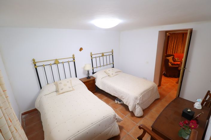 Image No.17-8 Bed Cortijo for sale